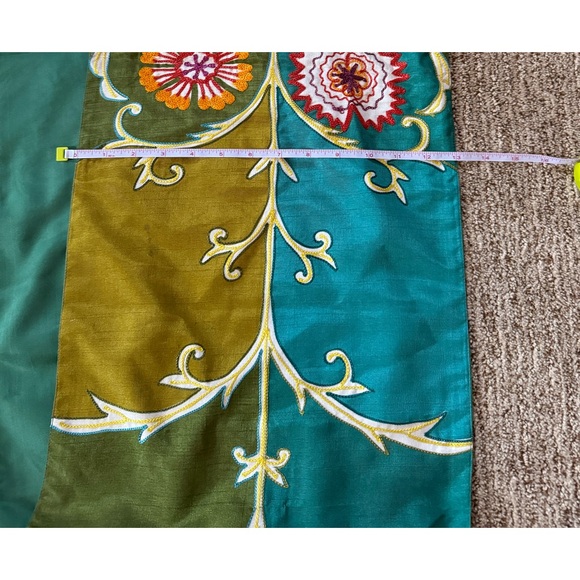 VGC Fall Table Runner - Picture 3 of 5